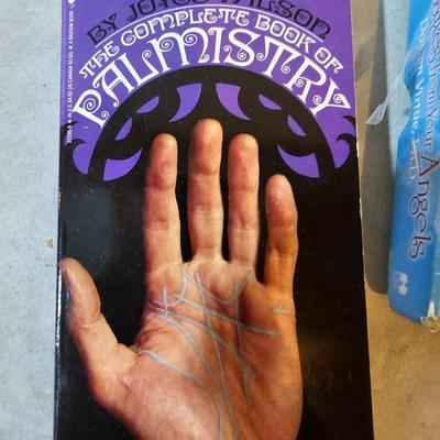 Palmistry book - Healing with Angels Oracle cards and Messages from your angels Oracle cards
