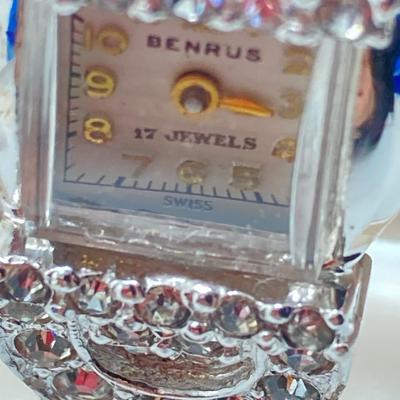 LOT 314: Vintage Watches - Seiko and Benrus Swiss Bracelet