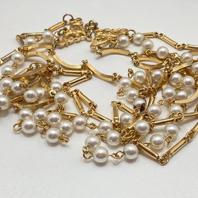 LOT 318: Vintage Uhrex Desk Clock with Collection of Gold Tone and Silver Tone Necklaces