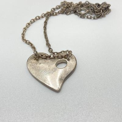 LOT 318: Vintage Uhrex Desk Clock with Collection of Gold Tone and Silver Tone Necklaces