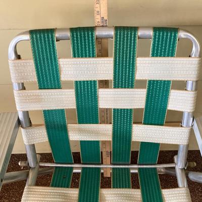 LOT 601-224: Pair of Classic Webbed Folding Lawn Chairs