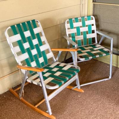 LOT 601-224: Pair of Classic Webbed Folding Lawn Chairs