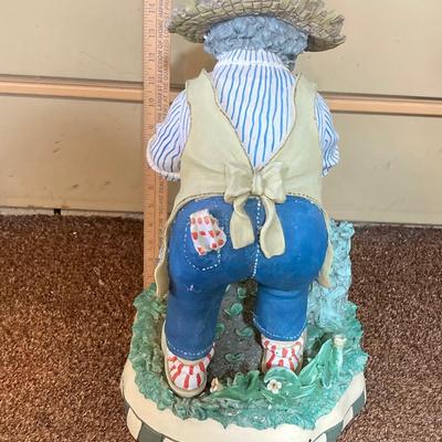 LOT 601225: Garden Decor - Metal Heron, Resin Hanging Planter and Statue "so you think this is a salad bar?"