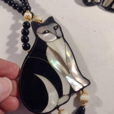 Cat Design Necklace and Earring Set