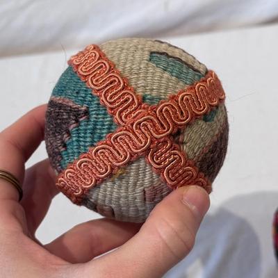Kilim Style Door Mat and Temari Balls (LR-DZ)