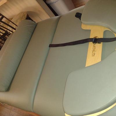 Earthlite Spirit 35" Folding Reiki Massage Table