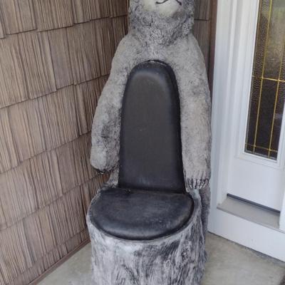 Resin Bear Design Seat (Choice A- Front Porch)