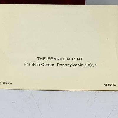 Lot 300: Franklin Mint 1976 Mothers Day Sterling Silver 2 Sided Pendant and Necklace