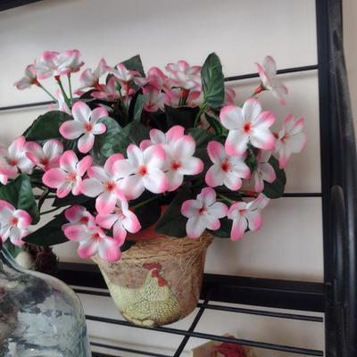 Contents of Shelf- Assorted Home Decor
