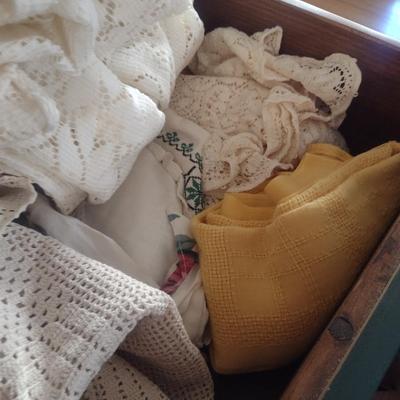 Collection of Table Linens- Covers, Cloths, Lace, Runners, Placemats