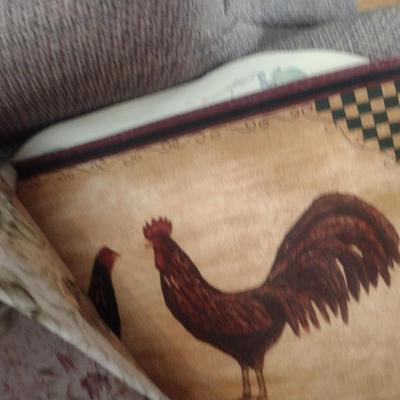 Collection of Table Linens- Covers, Cloths, Lace, Runners, Placemats