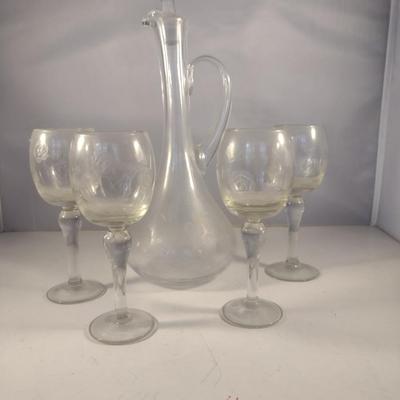 Beverage Set- Decanter with Stopper and Four Etched Glasses