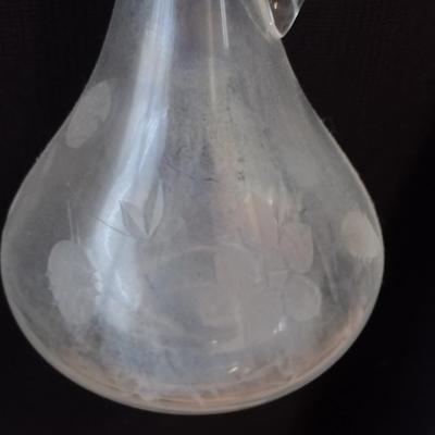 Beverage Set- Decanter with Stopper and Four Etched Glasses