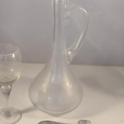 Beverage Set- Decanter with Stopper and Four Etched Glasses