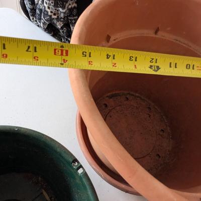 Assortment Of Plastic Plant/Flower Pots