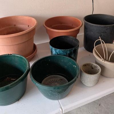 Assortment Of Plastic Plant/Flower Pots