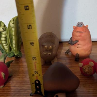 11 Pieces Of Home Grown Enesco Vegetables