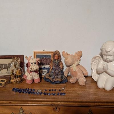 Fontanini Gloria Excelsis Deo Angel Diorama Porcelain Angel Needlepoint Goat Home Decor