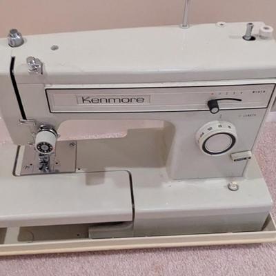 Kenmore Sewing Machine With Case No Foot Pedal