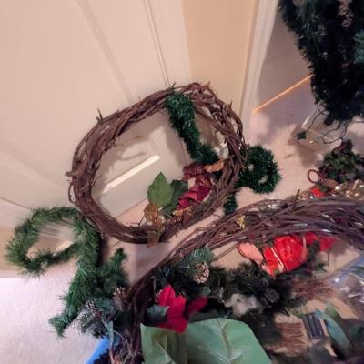 Lighted Christmas Tree Grapevine Wreaths Decor
