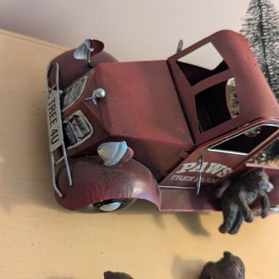 Tin Truck PAWS Tree Farm 3 Bears Christmas Tree