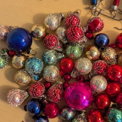 Vintage Twisted Icicle & Round Christmas Bulbs