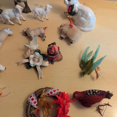 Wood Look Duck Figures Vintage Bird Ornaments Nativity Animals West Germany Deer Lot 4