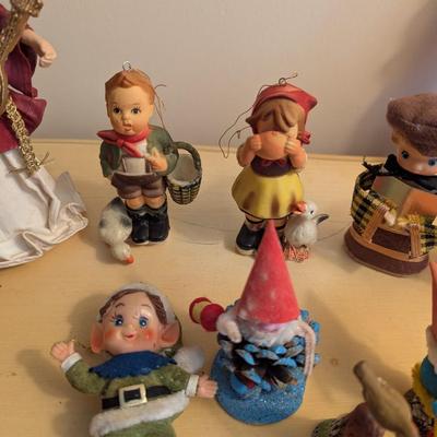 Holiday Christmas Decorations Lot 2