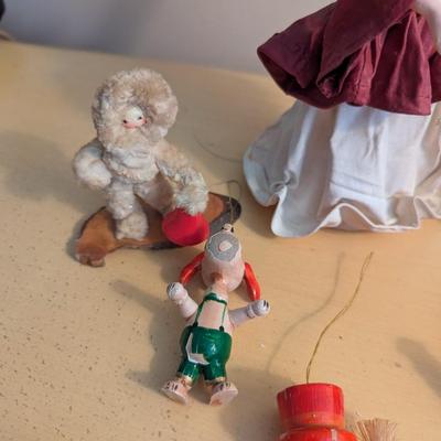 Holiday Christmas Decorations Lot 2