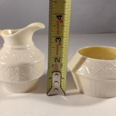 Belleek Irish Fine Pottery Creamer and Sugar Bowl (K)