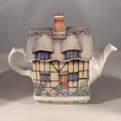 Collection of Porcelain Kitchen Ware- Teapot, Cups, and Creamer (#30) (K)