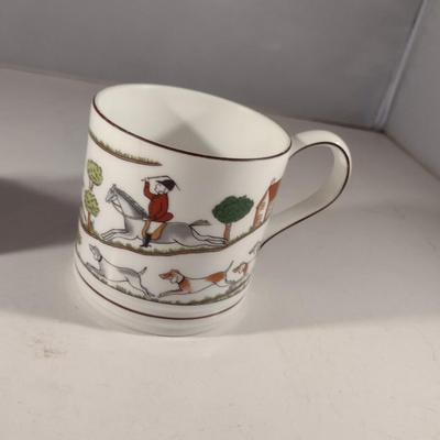 Collection of Porcelain Kitchen Ware- Teapot, Cups, and Creamer (#30) (K)