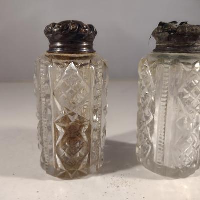Vintage Crystal Salt and Pepper Shakers (#27) (K)