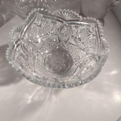 Collection of Glass/Crystal Serving Pieces (#24) (K)