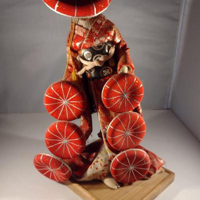 Vintage Japanese Doll- Geisha Dancer(#19). (K)