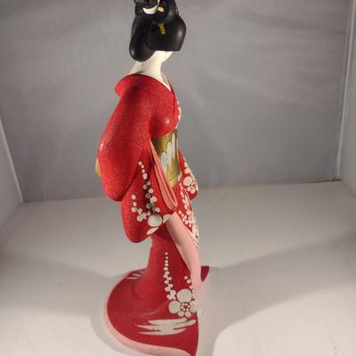 Vintage Japanese Clay Figurine- Geisha (#18). (K)