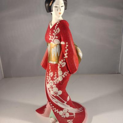 Vintage Japanese Clay Figurine- Geisha (#18). (K)