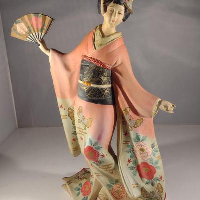 Vintage Craftsman Hakata Japanese Figurine- Geisha (#16). (K)