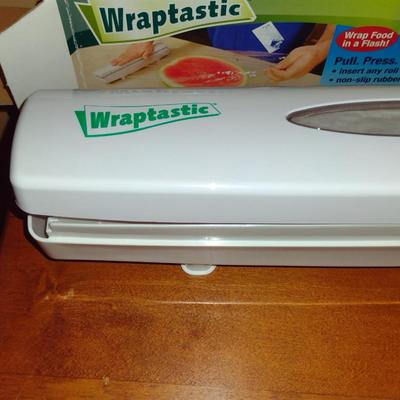 Wraptastic Food Wrap Holder/Dispenser- New in Box (K)