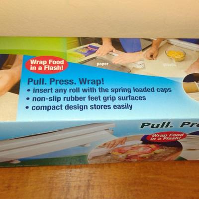 Wraptastic Food Wrap Holder/Dispenser- New in Box (K)
