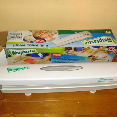 Wraptastic Food Wrap Holder/Dispenser- New in Box (K)