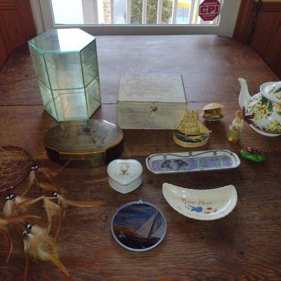 Collection of Home Decor (K)