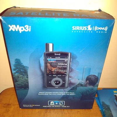 Sirius/XM Portable Satellite Radio Recorder- Model XMp3i (K)