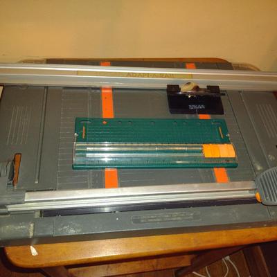 Instruments for Paper Cutting (K)