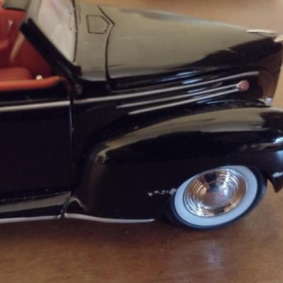 1939 Lincoln Zephyr Convertible Model (K)