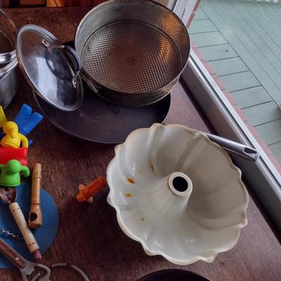 Collection of Kitchen Ware- Bakeware, Cookware, Utensils, etc. (K)