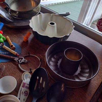 Collection of Kitchen Ware- Bakeware, Cookware, Utensils, etc. (K)