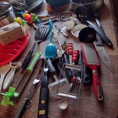 Collection of Kitchen Ware- Bakeware, Cookware, Utensils, etc. (K)