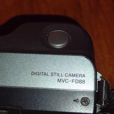 Sony Mavica Digital Still Camera- Model MVC-FD88 (K)