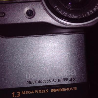 Sony Mavica Digital Still Camera- Model MVC-FD88 (K)